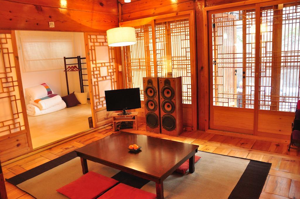 Hueahn Hanok Guesthouse Seoul Ngoại thất bức ảnh